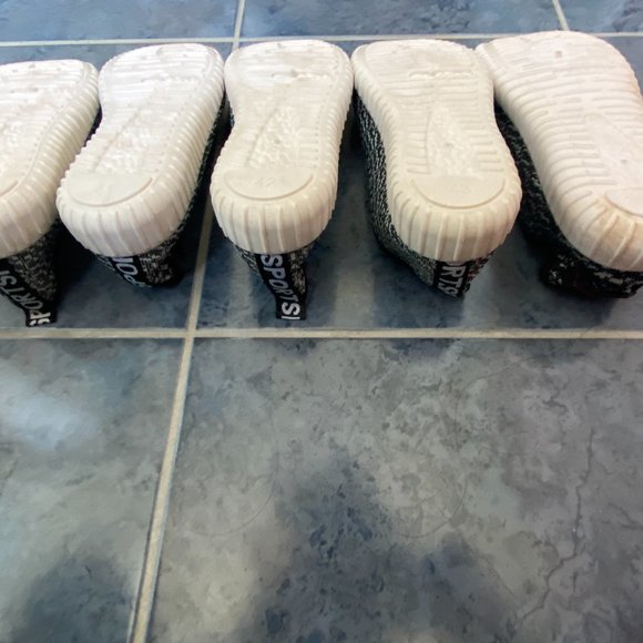 Sneakers - Picture 9 of 9